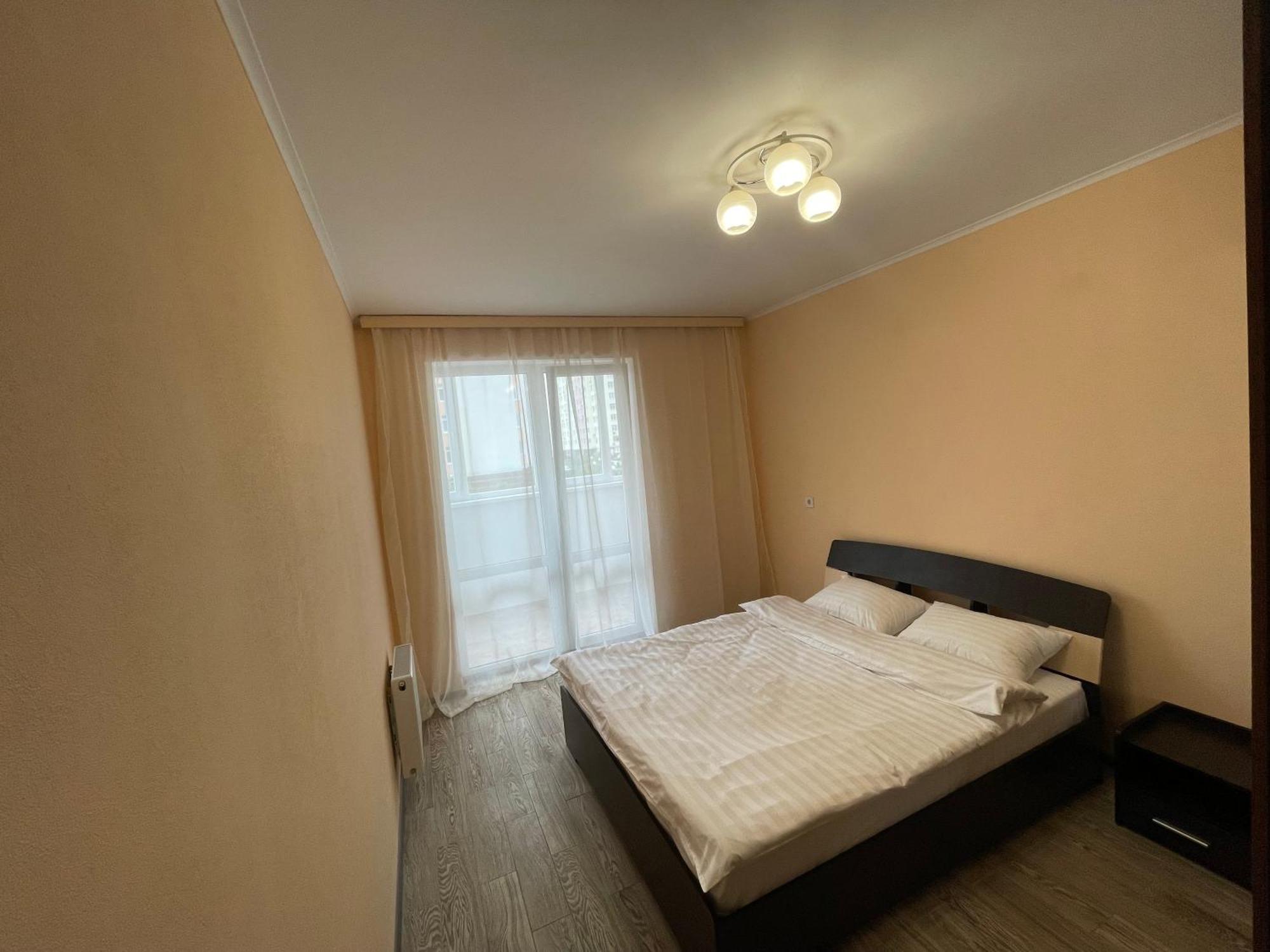 Apartment Voskresenska 18 , Парковые Озера เคียฟ ภายนอก รูปภาพ